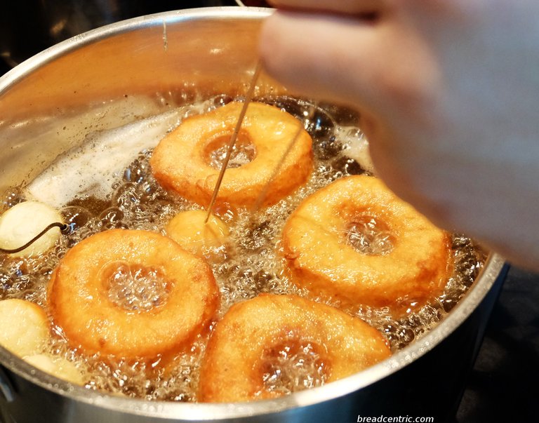 Frying doughnuts