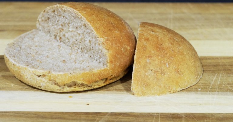 Szybkie bułki pszenno-żytnie. Quick wheat-rye rolls.