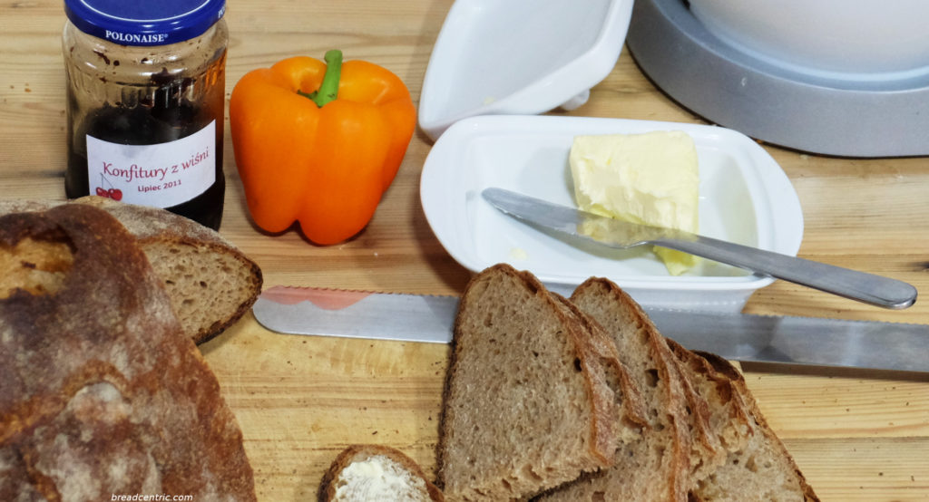 Spelt bread with honey