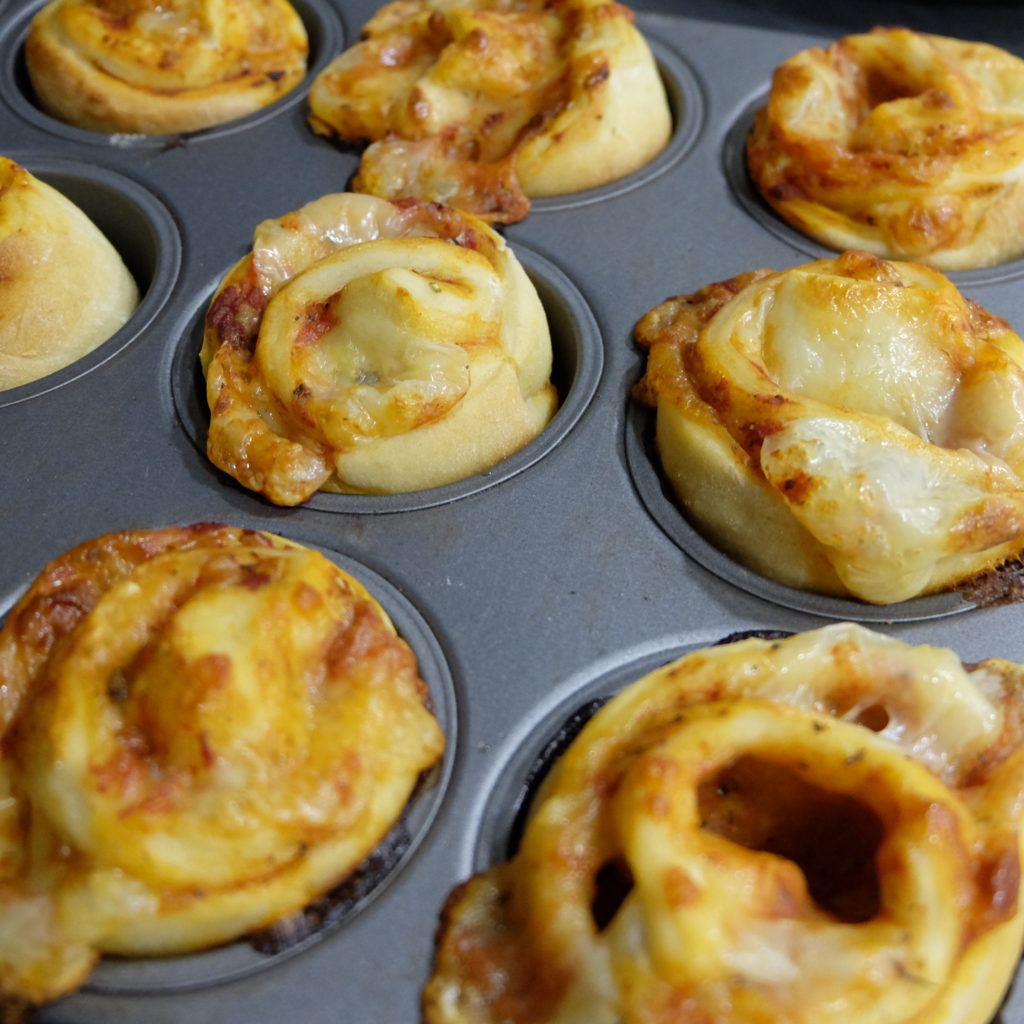 Pizza muffins